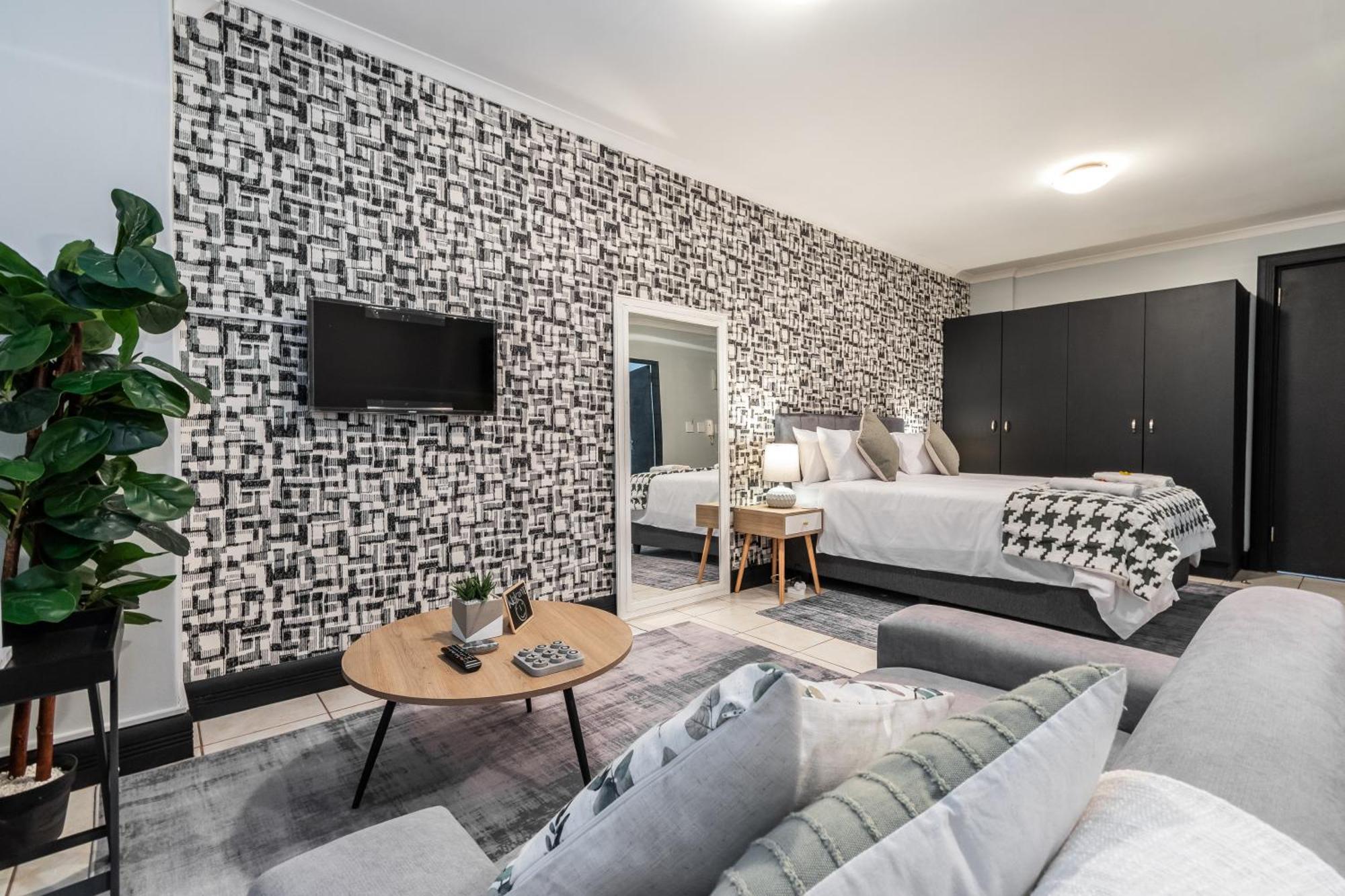 The Square 135- Studio With Free Parking, Pool & Gym Access Lägenhet Kapstaden Exteriör bild