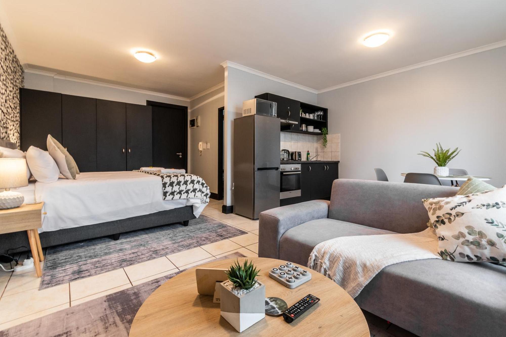 The Square 135- Studio With Free Parking, Pool & Gym Access Lägenhet Kapstaden Exteriör bild